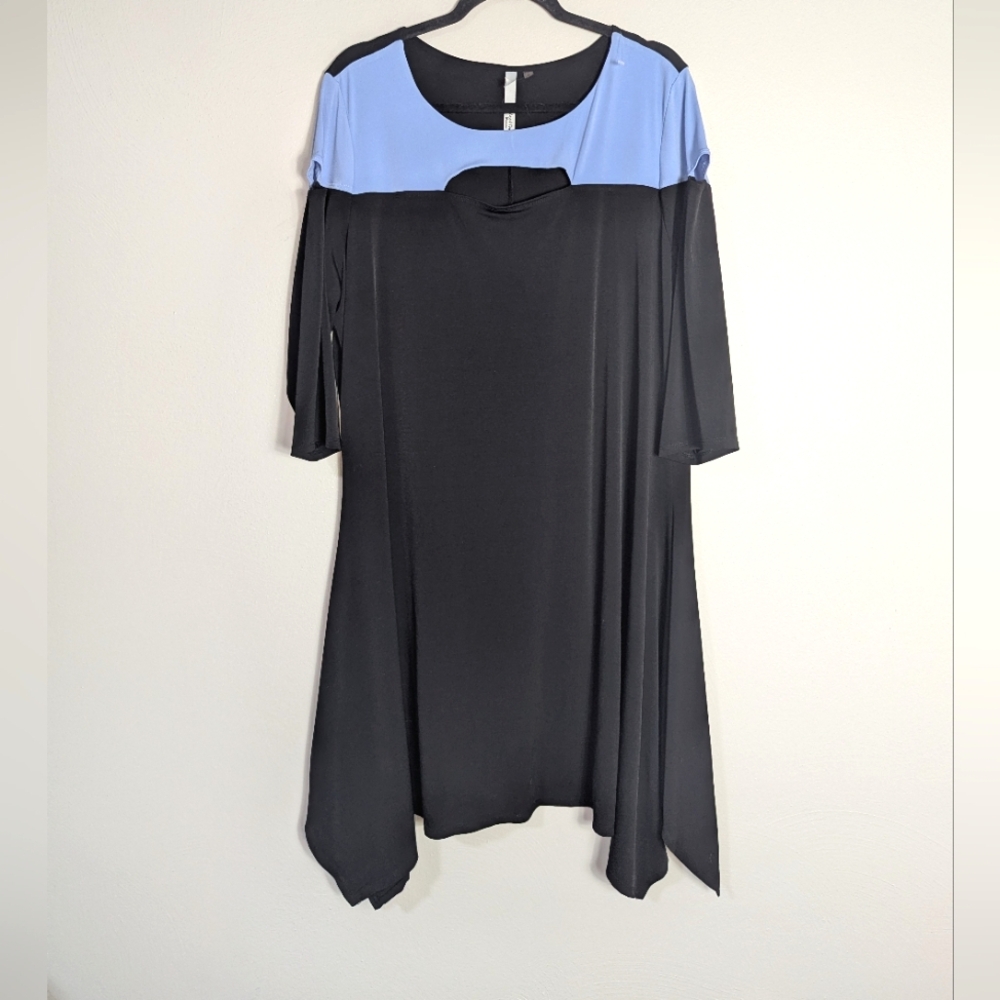 2X NY Collection Black Blue Asymmetrical Cold Shoulder Dress
